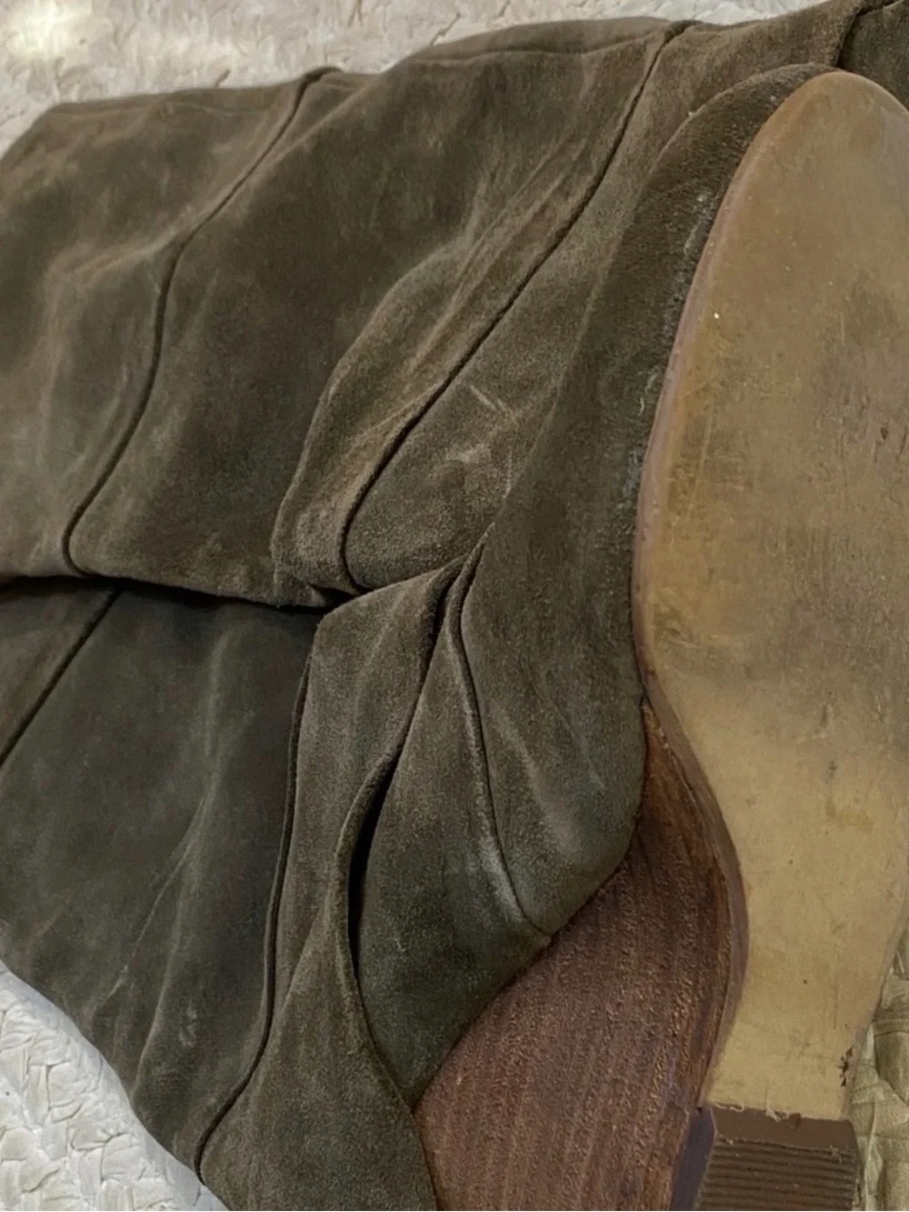 Fallen Wedge Suede boots by Fergie Size 7 1/2